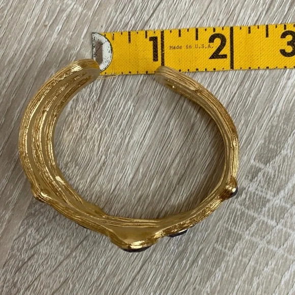 NWOT Textured Crystal Cuff Bracelet Gold & Purple - Picture 7 of 8